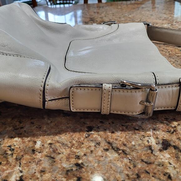 MICHAEL Michael Kors Large Cream Hobo Shoulder Bag Tote - Picture 12 of 13